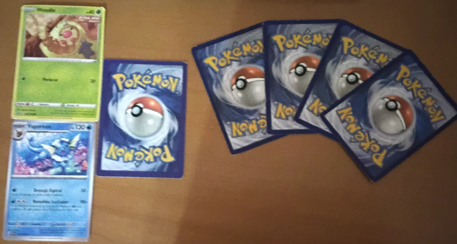 Cartas pokemon falsas y 4 verdaderas