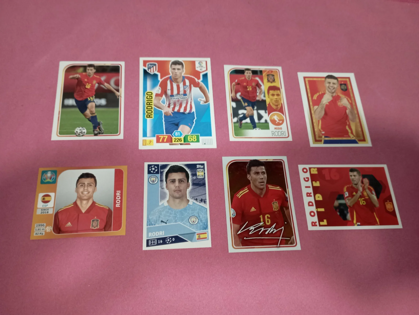 Lote 8 cromos rodri