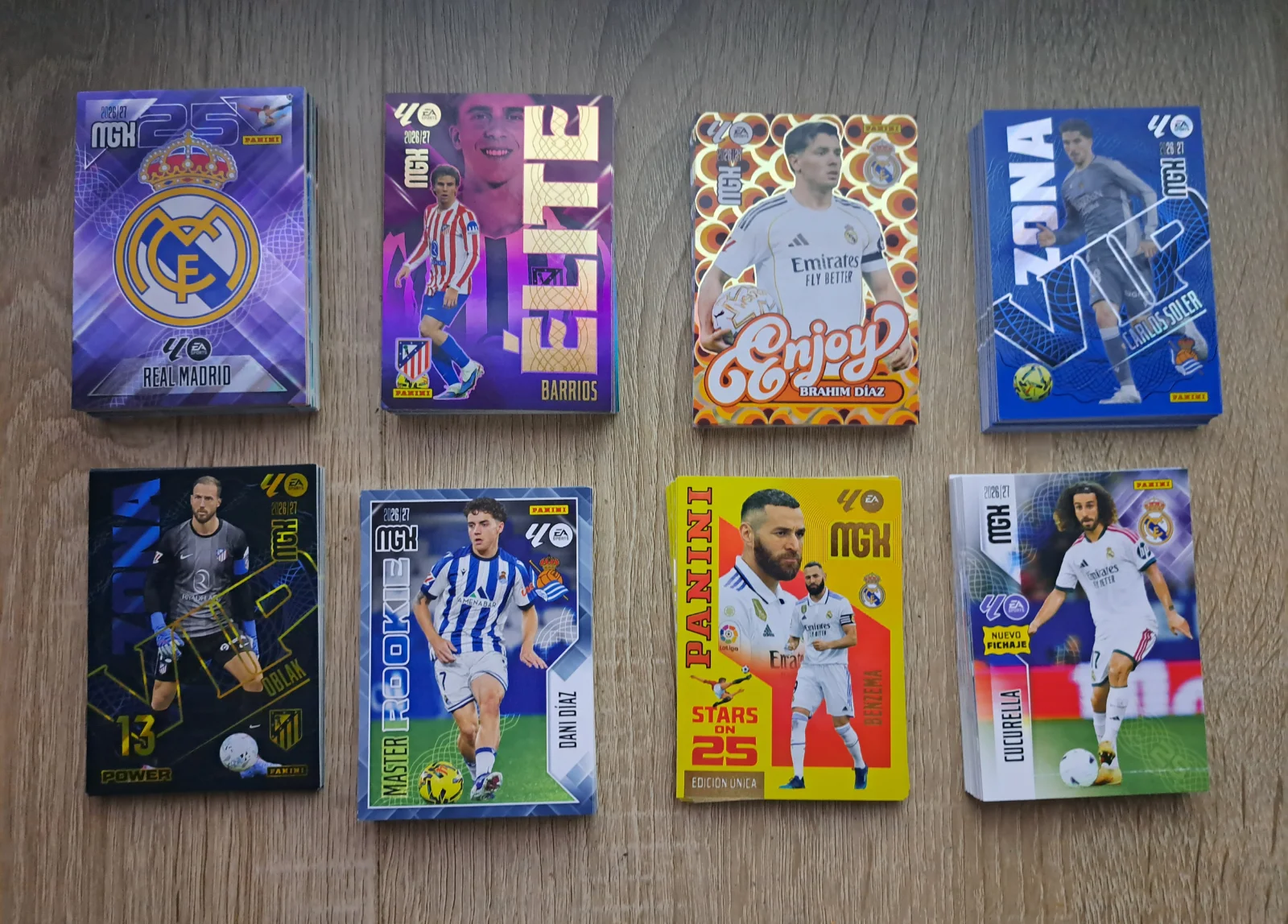 Cartas especiales Megacracks 26/27
