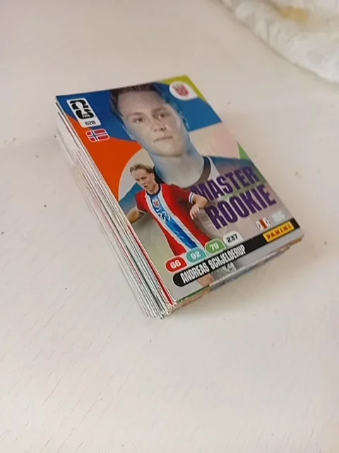 Pack de cromos del mundial Adrenalyn XL