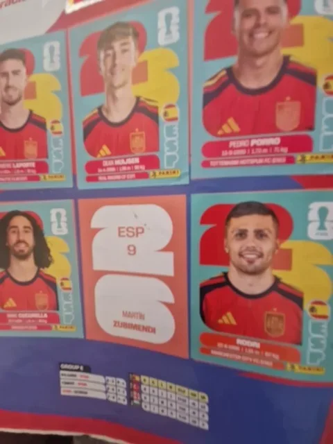 Busco el cromo número 9 de España del álbum mundial 2026