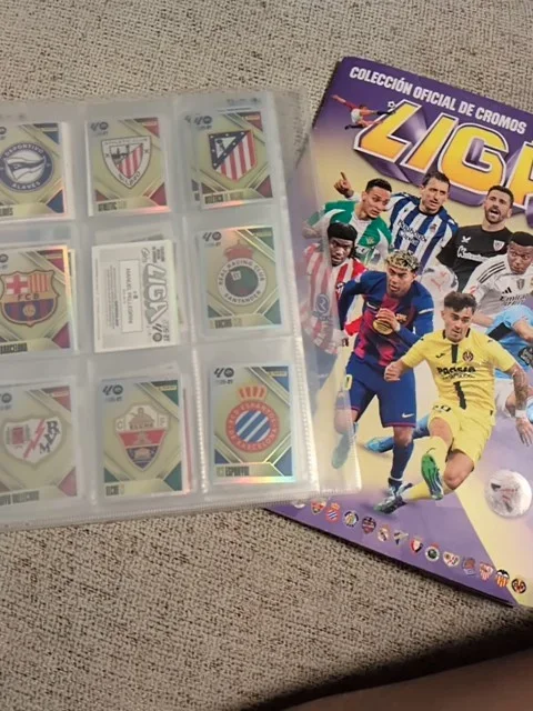 Cambio cromos en cantidades similares